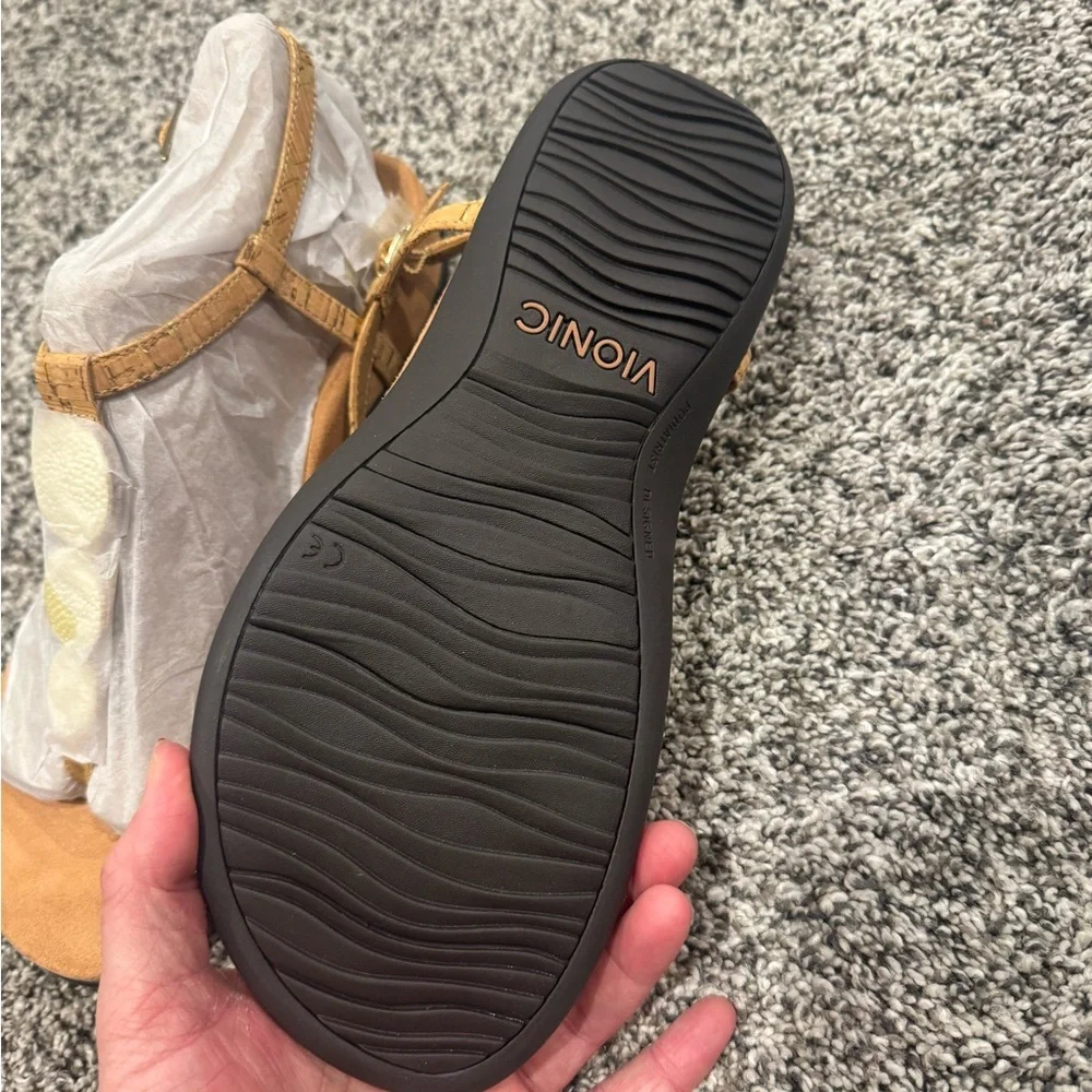New in box VIONIC Lizbeth T-strap orthotic sandal size 8.5 - Picture 4 of 7